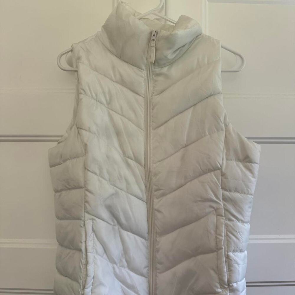 White puffer vest with chevron